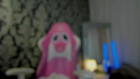 Snapshot of mariel_lie chatting on March 31, 2:02 am Mariel online show from March 31, 2:02 am