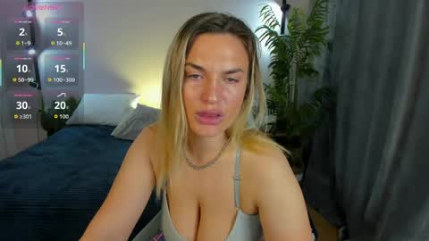 Snapshot of mariel_lie chatting on May 27, 1:46 am Mariel online show from May 27, 1:46 am