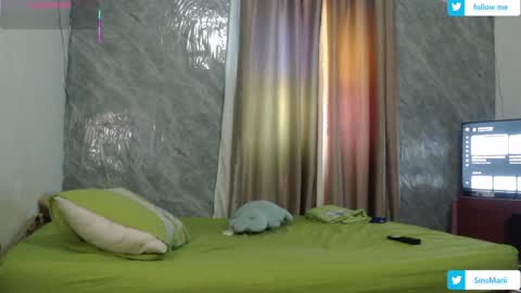 Snapshot of mariel_sins21 chatting on April 5, 3:31 pm Mariie online show from April 5, 3:31 pm