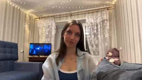 Snapshot of marielamilewski chatting on November 6, 2:18 pm Marie online show from November 6, 2:18 pm