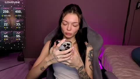 Snapshot of mariella__adams chatting on May 4, 4:36 pm Maria online show from May 4, 4:36 pm