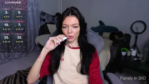 Snapshot of mariella__adams chatting on May 30, 6:49 pm Maria online show from May 30, 6:49 pm