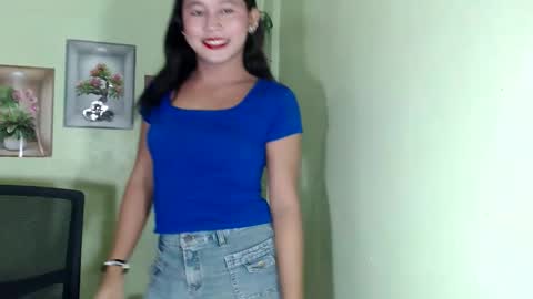 Snapshot of mariellefuck chatting on April 28, 12:10 pm marielle online show from April 28, 12:10 pm