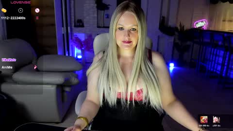 Snapshot of mariemlui chatting on May 22, 3:28 pm mariemlui online show from May 22, 3:28 pm