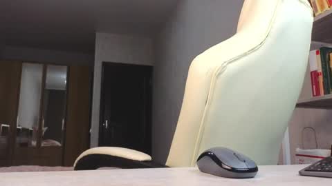 Snapshot of marietta__castro chatting on May 20, 5:52 pm Marietta online show from May 20, 5:52 pm