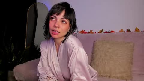 Snapshot of mariham_ chatting on June 7, 6:17 am Amelie online show from June 7, 6:17 am