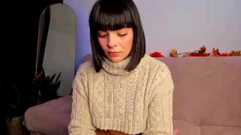 Snapshot of mariham_ chatting on July 6, 9:39 pm Amelie online show from July 6, 9:39 pm