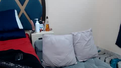 Snapshot of mariham_murath_ chatting on May 16, 12:51 am MARIHAM AND MURATH online show from May 16, 12:51 am