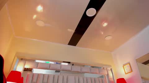 mariiahneedles online show from February 14, 4:15 am