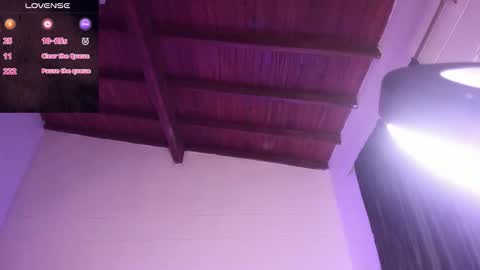 Mariana Hasper online show from December 15, 6:50 am