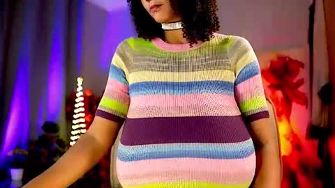 Snapshot of mariicha chatting on November 11, 7:08 am Nikita - Scroll down and read my bio please. New Pictures in Bio online show from November 11, 7:08 am