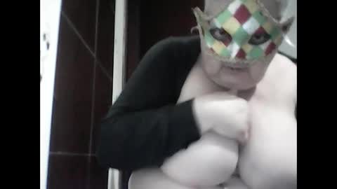 marilu64 online show from December 4, 7:23 pm