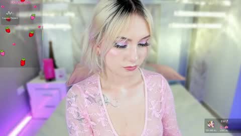 Snapshot of mariluu_ chatting on June 3, 2:33 pm Mariluu online show from June 3, 2:33 pm