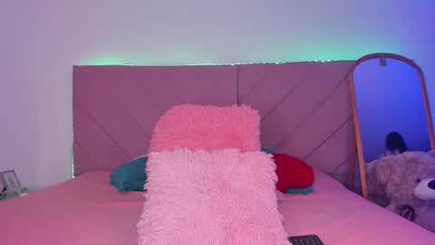 Marily Daniela online show from November 26, 2:45 am