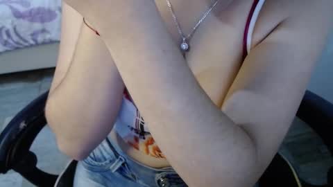 Snapshot of marilyn_lil chatting on February 21, 5:13 am Marilyn online show from February 21, 5:13 am