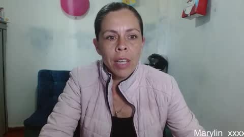 Snapshot of marilyn_xxxx chatting on June 1, 7:04 pm Marilyn online show from June 1, 7:04 pm