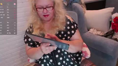 Snapshot of marinaabysss chatting on July 17, 12:17 am Marina online show from July 17, 12:17 am