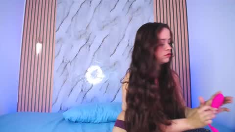 Marinella16 online show from October 13, 1:55 pm