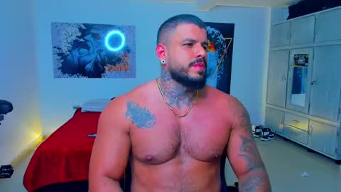 Snapshot of mario_teran chatting on March 2, 1:36 am Mario Teran online show from March 2, 1:36 am