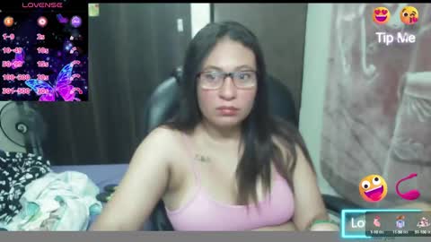 Snapshot of maritsa_millerr chatting on March 5, 9:38 am maritsa online show from March 5, 9:38 am