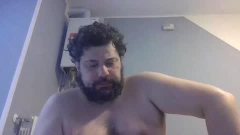 Snapshot of mark2985555 chatting on February 17, 10:23 am mark2985555 online show from February 17, 10:23 am