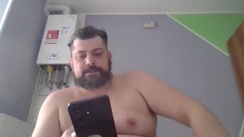 mark2985555 online show from May 2, 9:47 am
