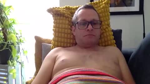 Little Mark online show from April 27, 8:12 am