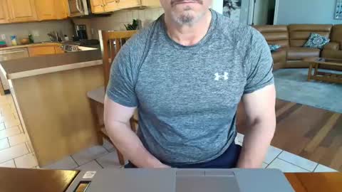 Mark online show from February 25, 9:13 pm