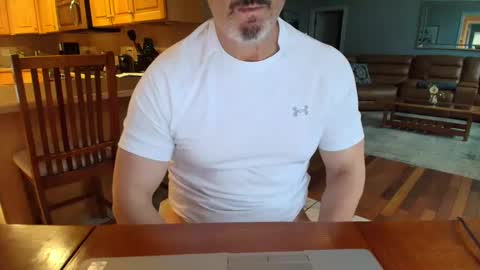 Mark online show from March 4, 9:22 pm