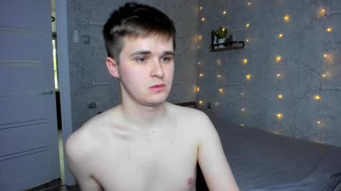 Snapshot of mark_bearcub chatting on May 16, 3:36 am Mark online show from May 16, 3:36 am