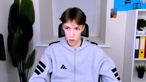 Mark online show from October 23, 3:33 pm