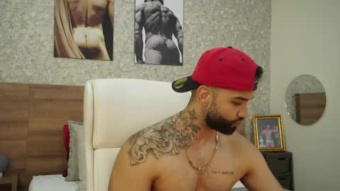 Mark online show from January 14, 1:04 am