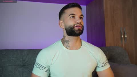 Mark online show from November 4, 9:58 pm