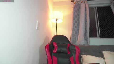Snapshot of mark_hazze chatting on May 15, 11:23 pm Mark online show from May 15, 11:23 pm