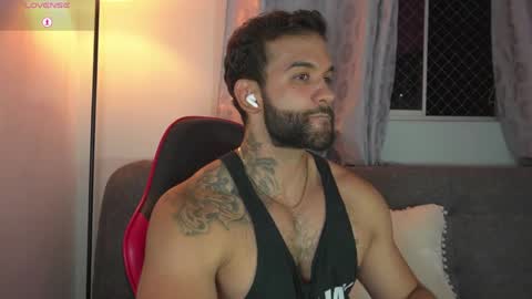Snapshot of mark_hazze chatting on June 3, 11:54 pm Mark online show from June 3, 11:54 pm