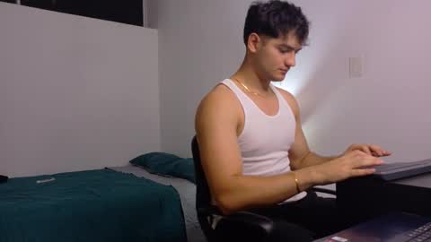 Antonio banderas online show from March 18, 4:48 am