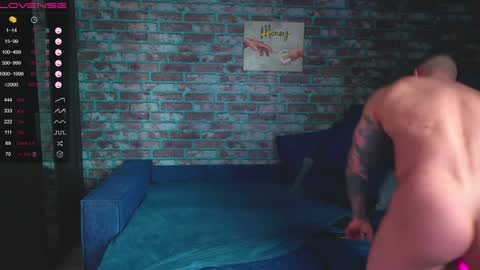 Snapshot of mark_normal chatting on January 28, 3:15 am Mark online show from January 28, 3:15 am