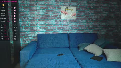 Snapshot of mark_normal chatting on February 4, 4:05 am Mark online show from February 4, 4:05 am