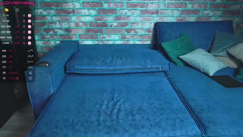 Snapshot of mark_normal chatting on February 15, 6:02 am Mark online show from February 15, 6:02 am