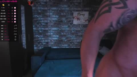 Snapshot of mark_normal chatting on October 29, 3:09 am Mark online show from October 29, 3:09 am