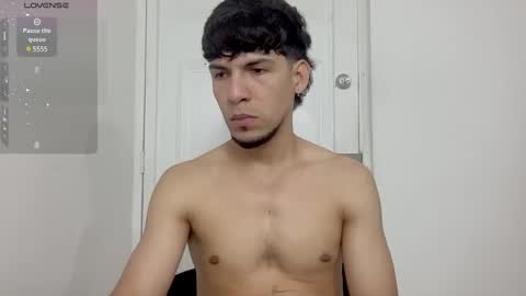 Snapshot of mark_rut chatting on February 14, 12:30 am MODEL Mark Rut online show from February 14, 12:30 am