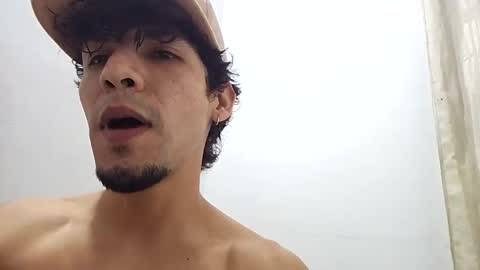 Snapshot of mark_rut chatting on December 17, 3:12 am MODEL Mark Rut online show from December 17, 3:12 am