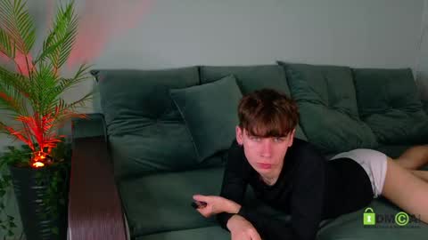Mark online show from May 11, 11:05 am