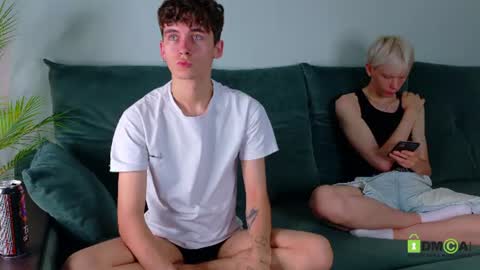 Mark online show from August 1, 4:06 pm