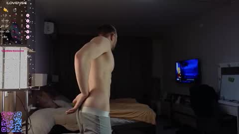 Mark online show from December 21, 9:33 pm