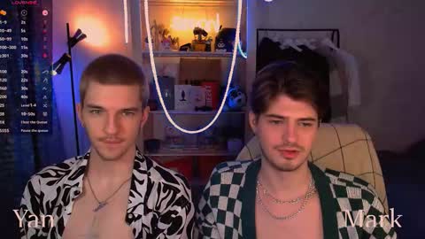 Mark online show from January 15, 8:45 pm