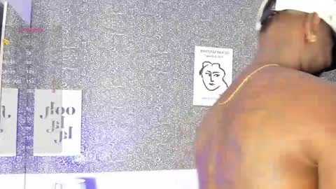 Snapshot of mark_vega chatting on May 23, 3:23 am Mark online show from May 23, 3:23 am