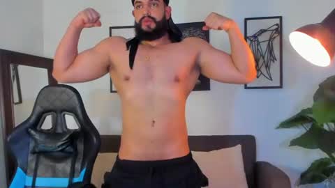 Snapshot of mark_x23 chatting on June 30, 12:33 am mark_x23 online show from June 30, 12:33 am