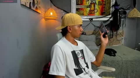 markbowie online show from November 1, 3:25 pm