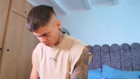 Snapshot of marko_toro__ chatting on December 2, 1:00 am Sebastian online show from December 2, 1:00 am